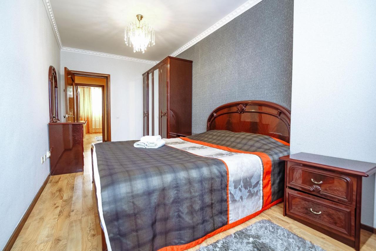 Two Bedroom Apartment On Syganak Street 64-1 Nur-Sultan  Exterior photo